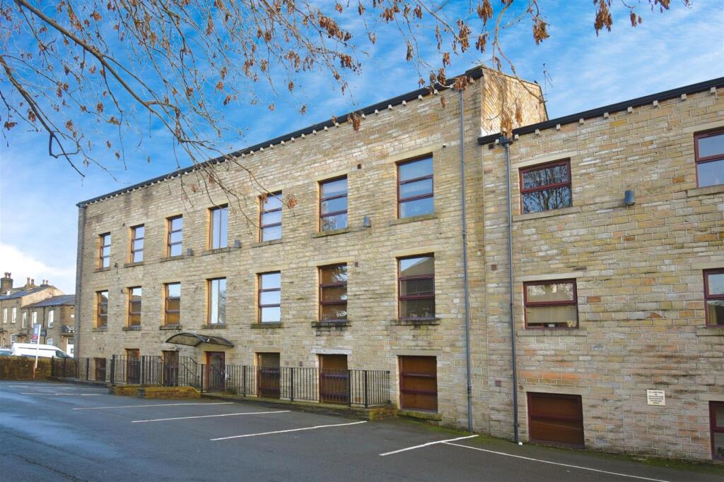 1 bed Apartment for rent in Huddersfield. From Martin Thornton Estates Agents - Huddersfield