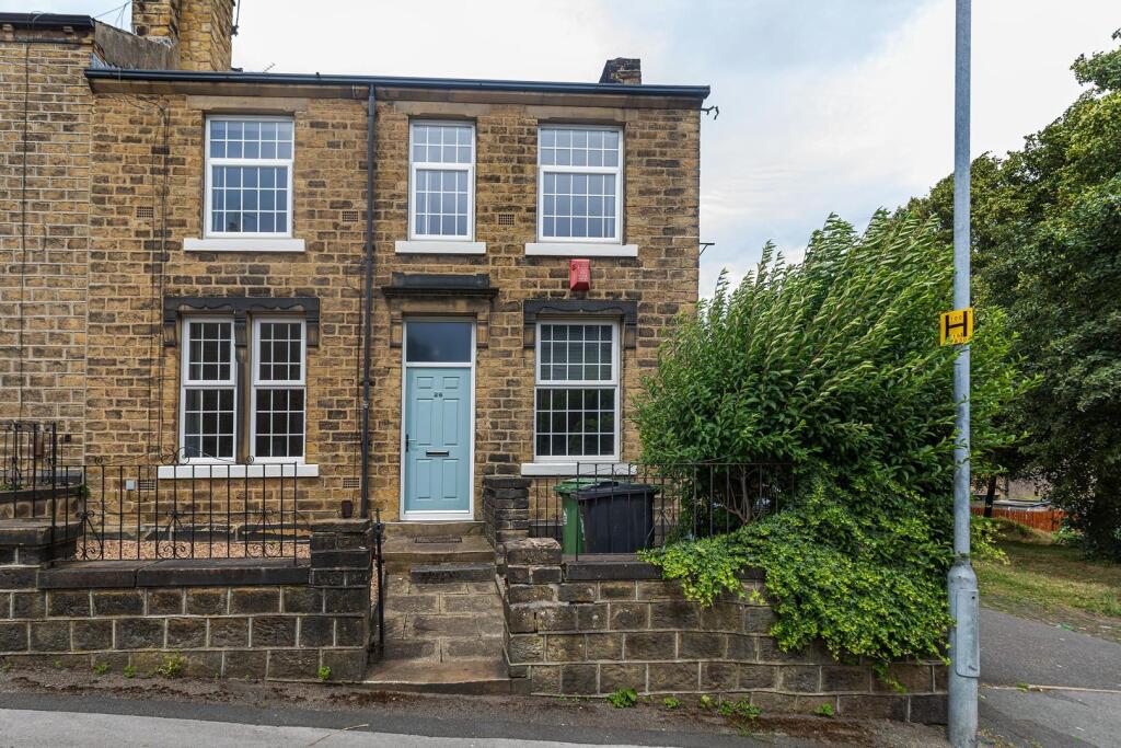 2 bed End of Terrace for rent in Netherton. From Martin Thornton Estates Agents - Huddersfield