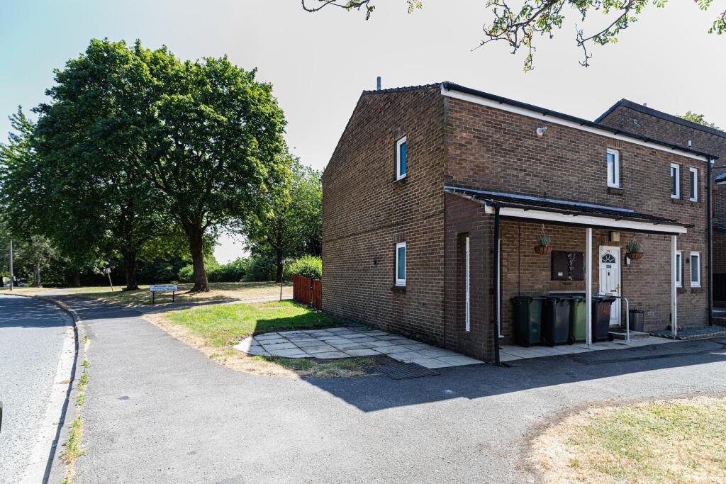 2 bed 1st Floor Flat for rent in Huddersfield. From Martin Thornton Estates Agents - Huddersfield