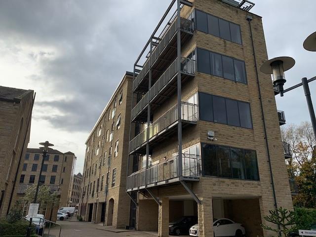 2 bed Apartment for rent in Huddersfield. From Martin Thornton Estates Agents - Huddersfield
