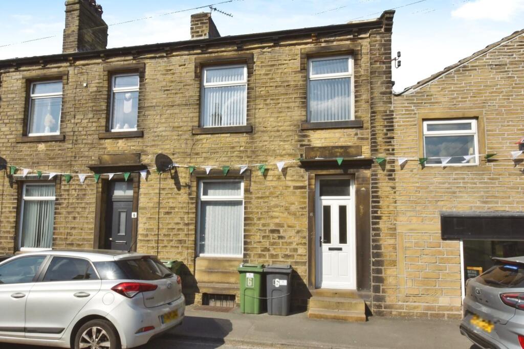 3 bed Mid Terraced House for rent in Huddersfield. From Martin Thornton Estates Agents - Huddersfield 3 bed Mid Terraced House for rent in Huddersfield. From Martin Thornton Estates Agents - Huddersfield