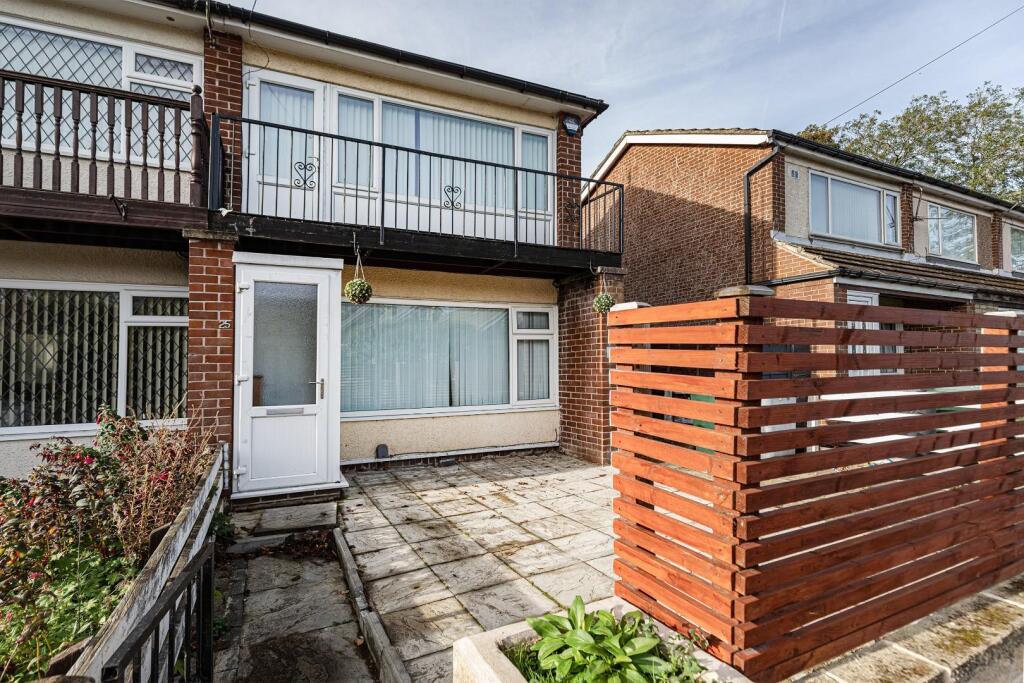 2 bed End of Terrace for rent in Huddersfield. From Martin Thornton Estates Agents - Huddersfield