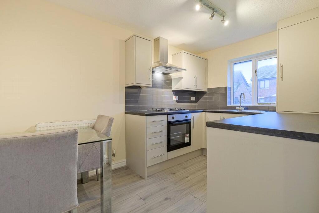 2 bed Apartment for rent in Blackburn. From Property Shop - Sales & Lettings - Accrington