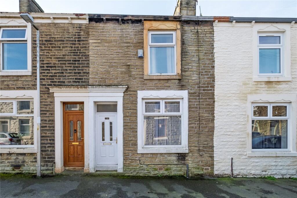 2 bed Mid Terraced House for rent in Oswaldtwistle. From Property Shop - Sales & Lettings - Accrington 2 bed Mid Terraced House for rent in Oswaldtwistle. From Property Shop - Sales & Lettings - Accrington