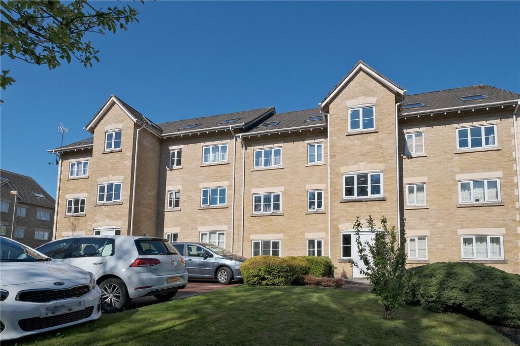 2 bed Penthouse for rent in Oswaldtwistle. From Property Shop - Sales & Lettings - Accrington