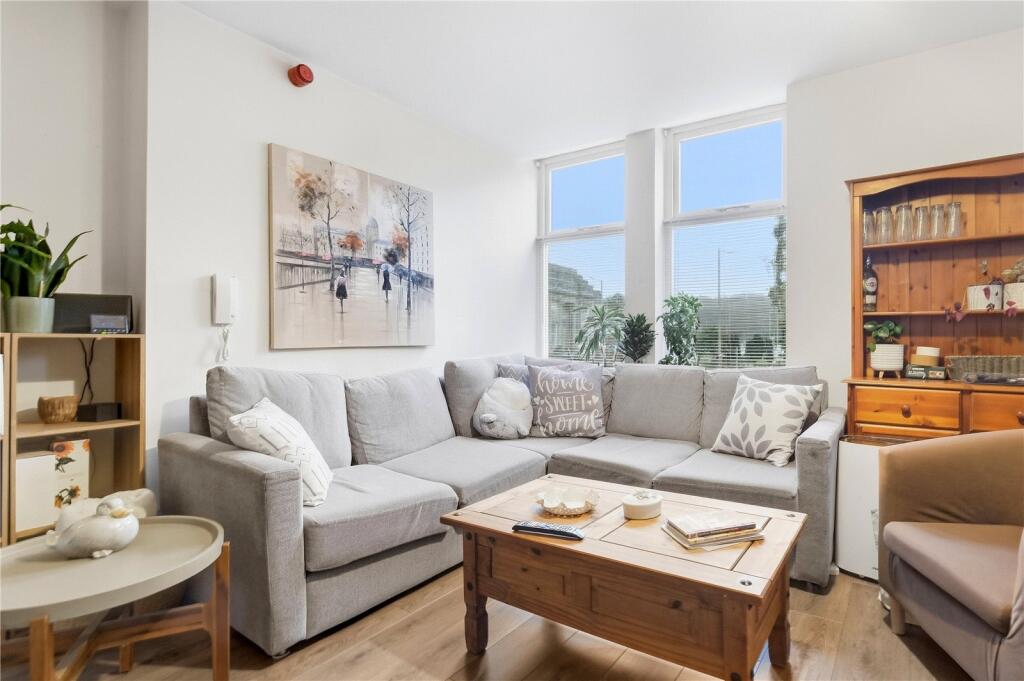1 bed Apartment for rent in Burnley. From Property Shop - Sales & Lettings - Accrington 1 bed Apartment for rent in Burnley. From Property Shop - Sales & Lettings - Accrington