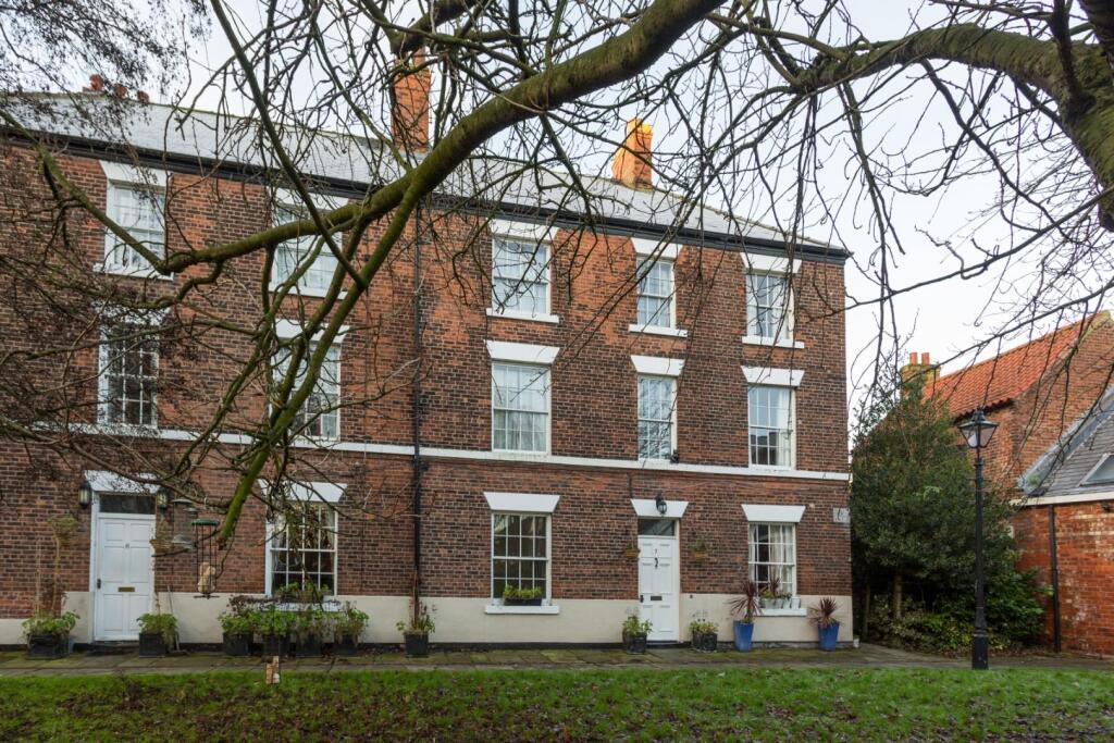 4 bed Mid Terraced House for rent in Selby. From Stephensons - York