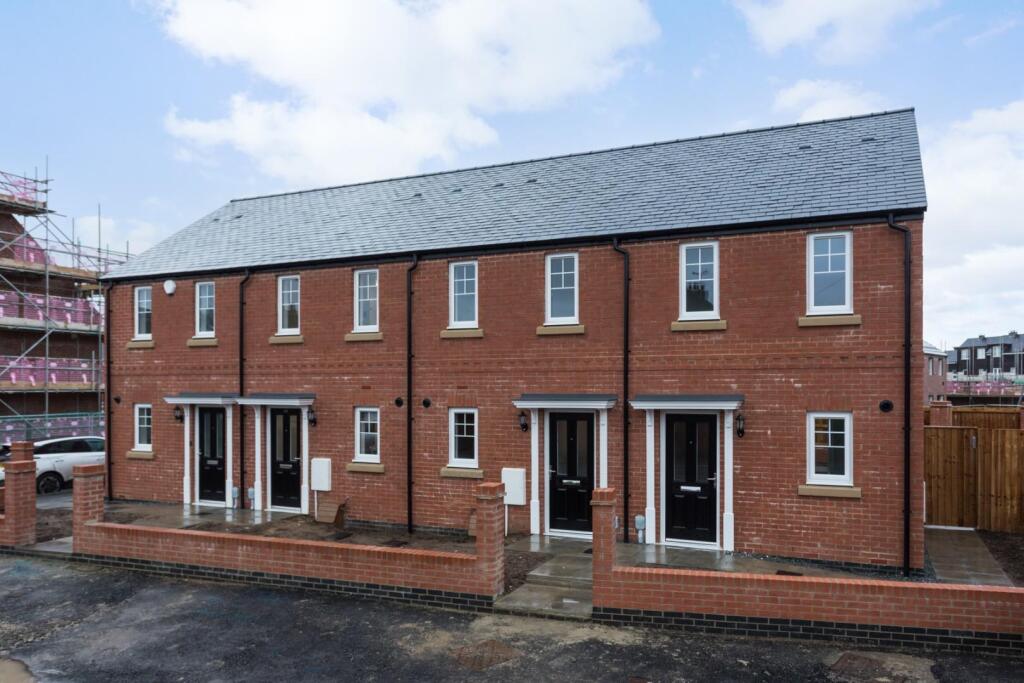 2 bed Mid Terraced House for rent in York. From Stephensons - York