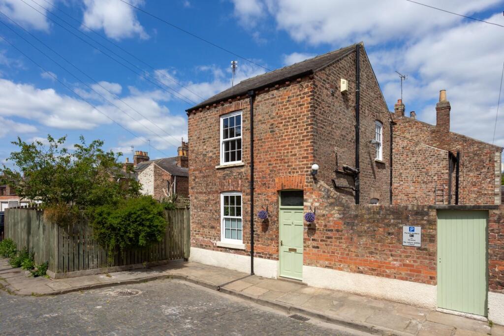 2 bed Detached for rent in York. From Stephensons - York