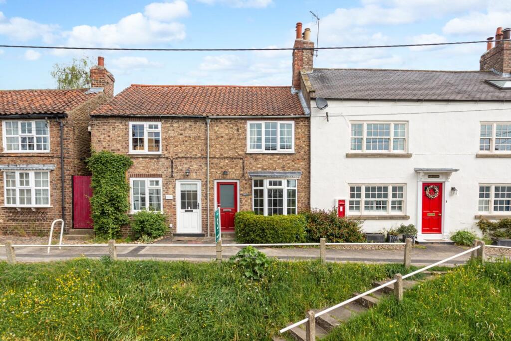 2 bed Mid Terraced House for rent in Sheriff Hutton. From Stephensons - York 2 bed Mid Terraced House for rent in Sheriff Hutton. From Stephensons - York