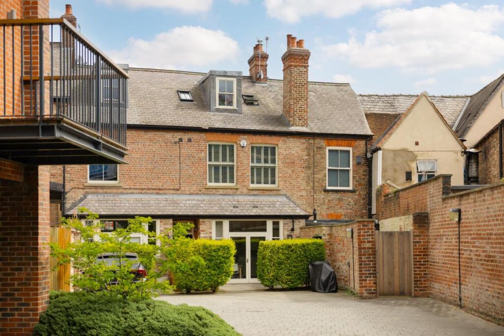 3 bed Mid Terraced House for rent in York. From Stephensons - York 3 bed Mid Terraced House for rent in York. From Stephensons - York