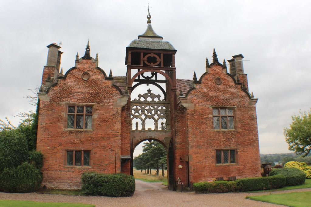 2 bed Link detached for rent in Hampton Lovett. From Tonks & Firkin - Worcestershire