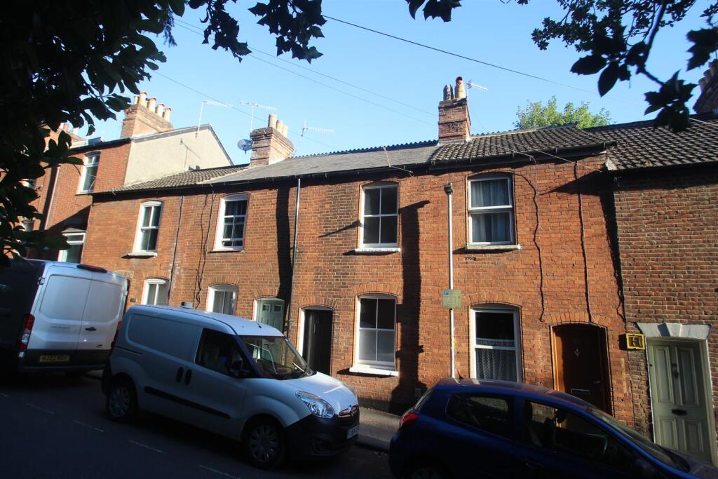 2 bed Mid Terraced House for rent in Salisbury. From Whites - Salisbury 2 bed Mid Terraced House for rent in Salisbury. From Whites - Salisbury