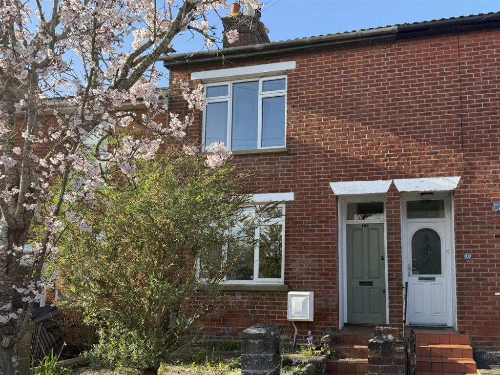 2 bed Mid Terraced House for rent in Salisbury. From Whites - Salisbury 2 bed Mid Terraced House for rent in Salisbury. From Whites - Salisbury