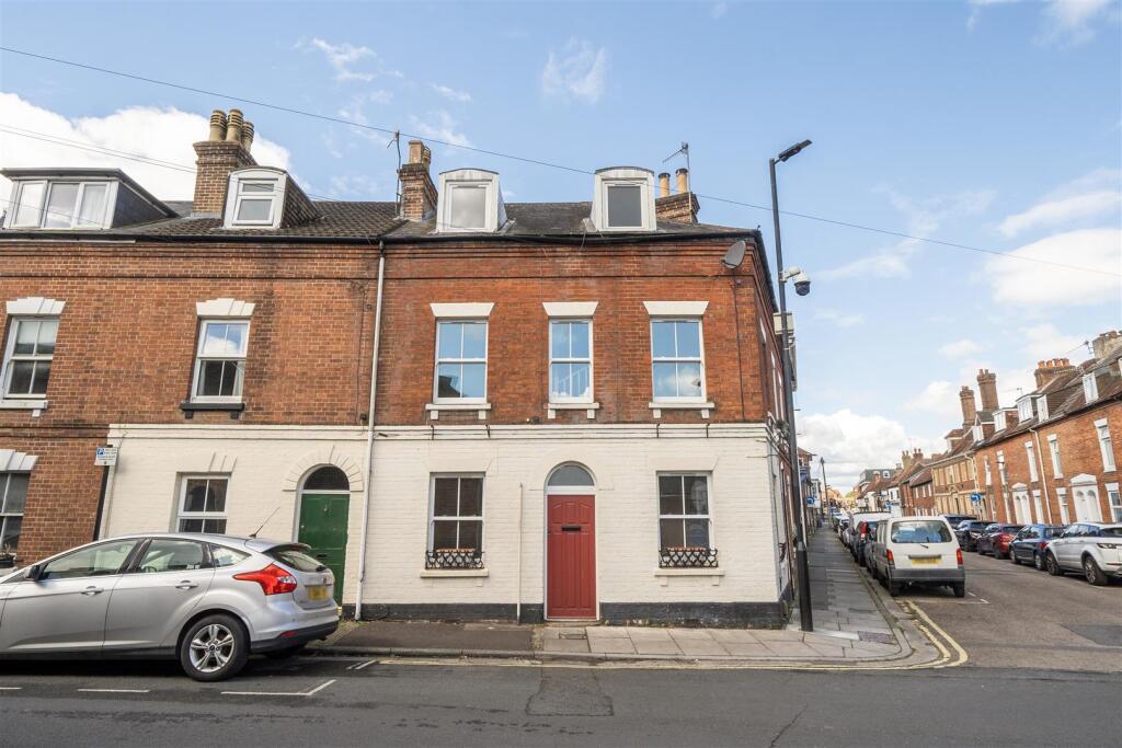 4 bed End of Terrace for rent in Salisbury. From Whites - Salisbury 4 bed End of Terrace for rent in Salisbury. From Whites - Salisbury