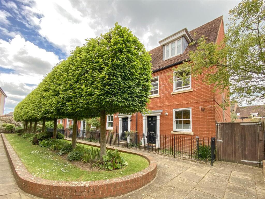 3 bed Town House for rent in Salisbury. From Whites - Salisbury 3 bed Town House for rent in Salisbury. From Whites - Salisbury