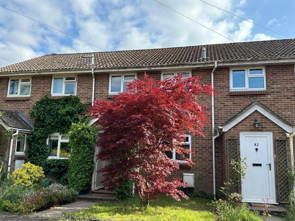 2 bed Mid Terraced House for rent in Salisbury. From Whites - Salisbury