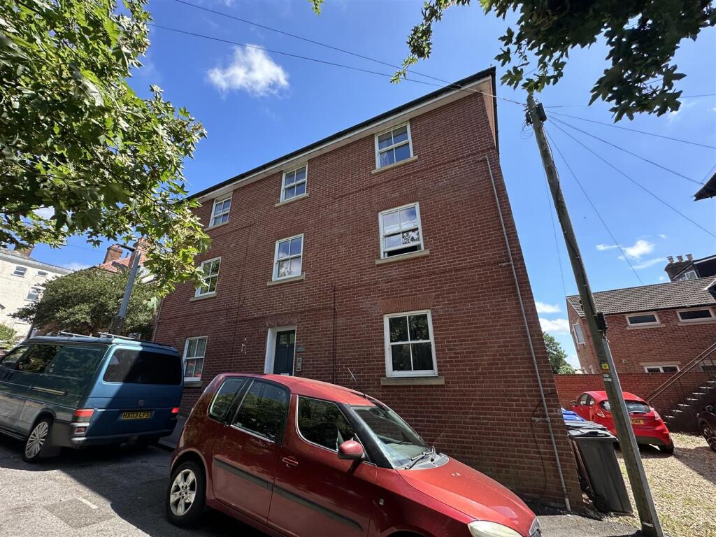 1 bed 1st Floor Flat for rent in Salisbury. From Whites - Salisbury