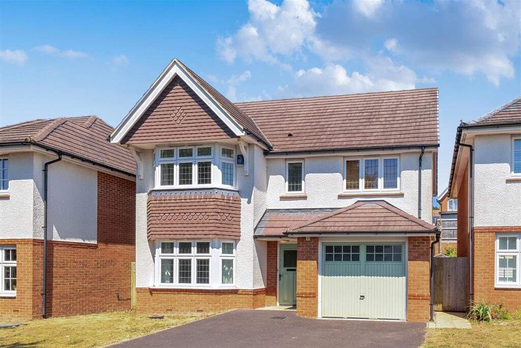 4 bed Detached for rent in Quidhampton. From Whites - Salisbury 4 bed Detached for rent in Quidhampton. From Whites - Salisbury