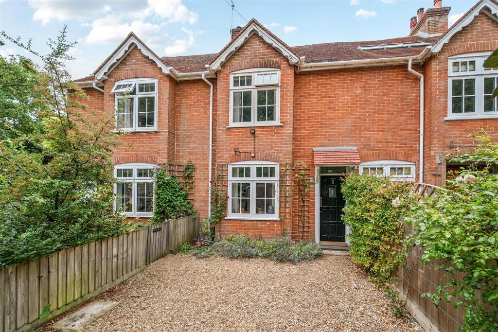 2 bed Mid Terraced House for rent in Salisbury. From Whites - Salisbury 2 bed Mid Terraced House for rent in Salisbury. From Whites - Salisbury