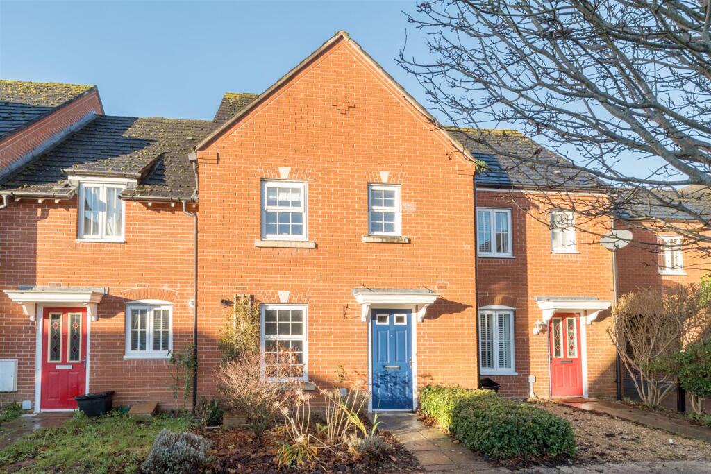 3 bed Mid Terraced House for rent in Salisbury. From Whites - Salisbury 3 bed Mid Terraced House for rent in Salisbury. From Whites - Salisbury