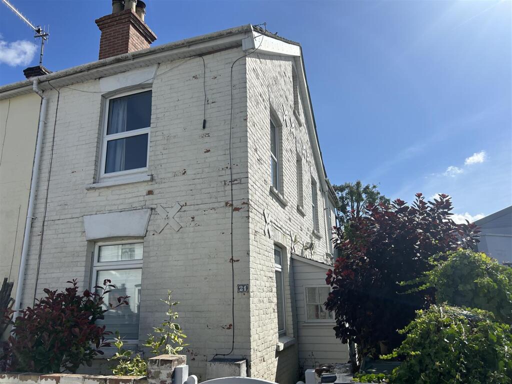 2 bed End of Terrace for rent in Salisbury. From Whites - Salisbury 2 bed End of Terrace for rent in Salisbury. From Whites - Salisbury