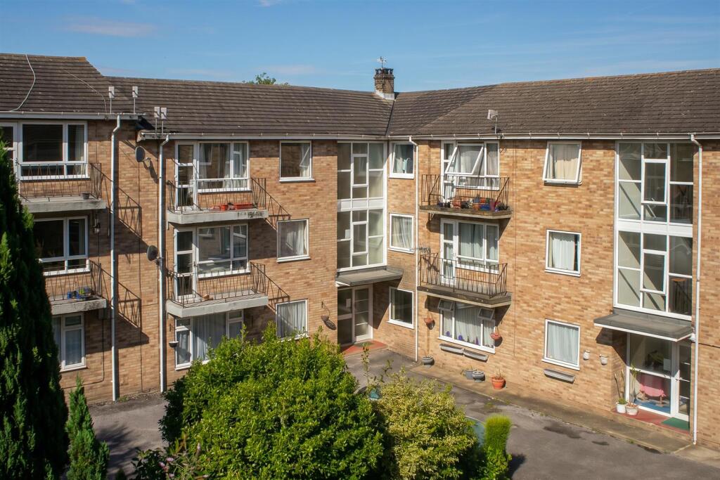 2 bed 1st Floor Flat for rent in Salisbury. From Whites - Salisbury