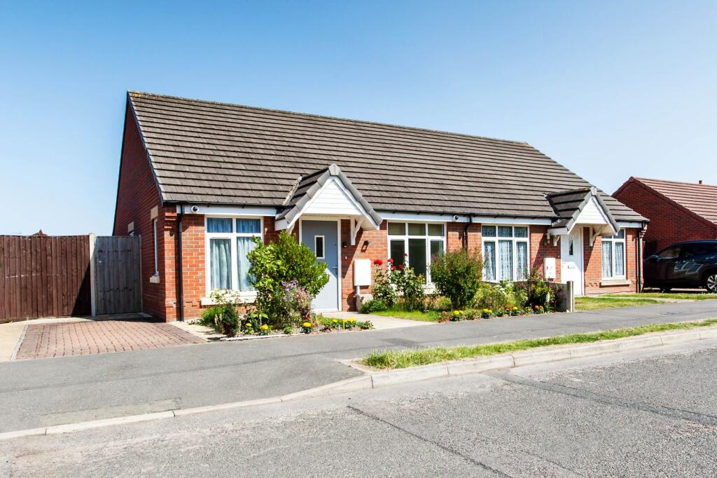 2 bed Semi-detached bungalow for rent in Shirebrook. From Wilson Estate Agents - Bolsover