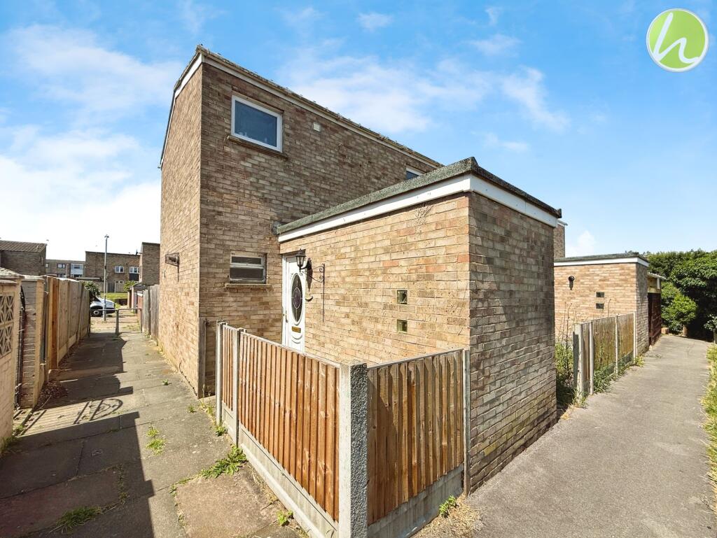 3 bed End of Terrace for rent in Corringham. From Howgates - Stanford Le Hope