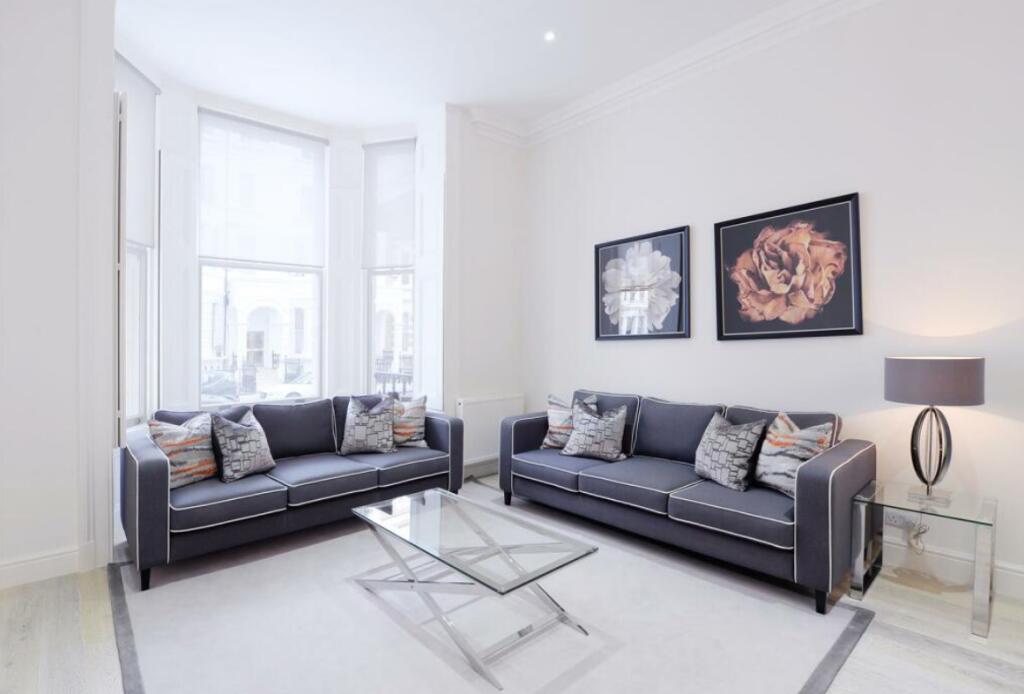 3 bed Flat for rent in London. From Allen Goldstein