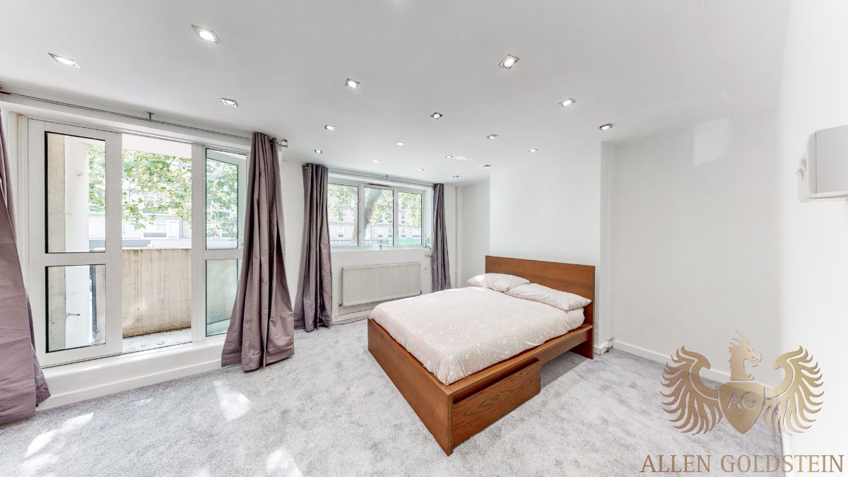 3 bed Apartment for rent in London. From Allen Goldstein