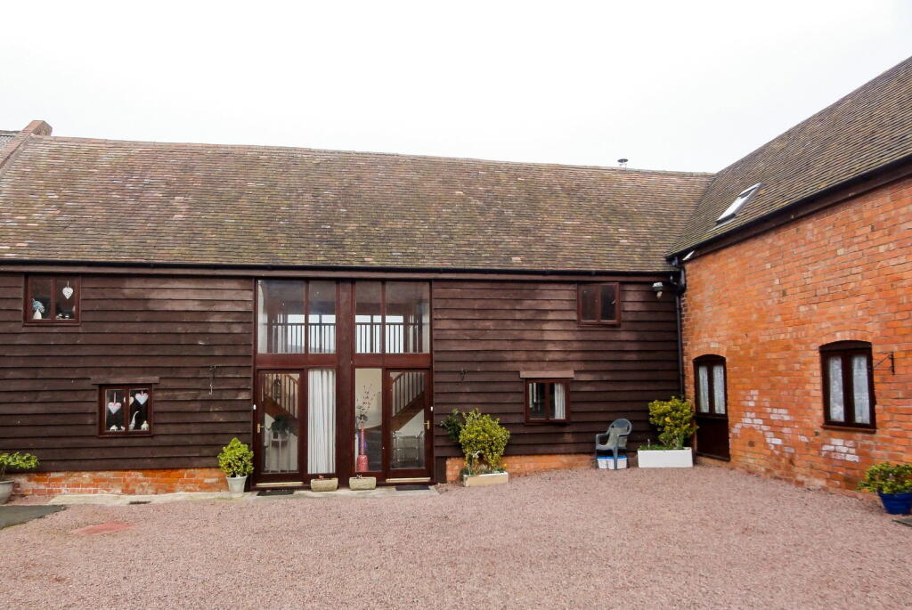 2 bed Barn Conversion for rent in Knightwick. From Morgan Aps Sales & Lettings - Worcester