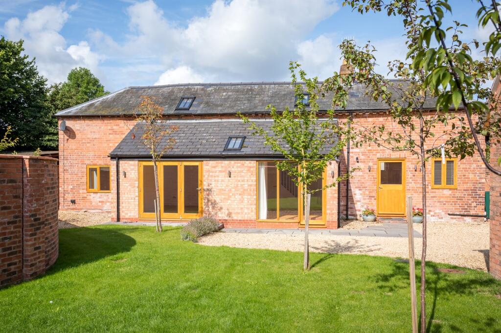 3 bed Detached for rent in Hanley Swan. From Morgan Aps Sales & Lettings - Worcester