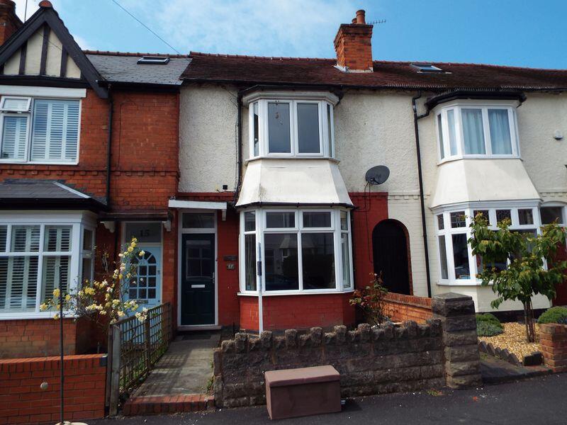 4 bed Mid Terraced House for rent in Smethwick. From Amber Court Lettings - Selly Oak