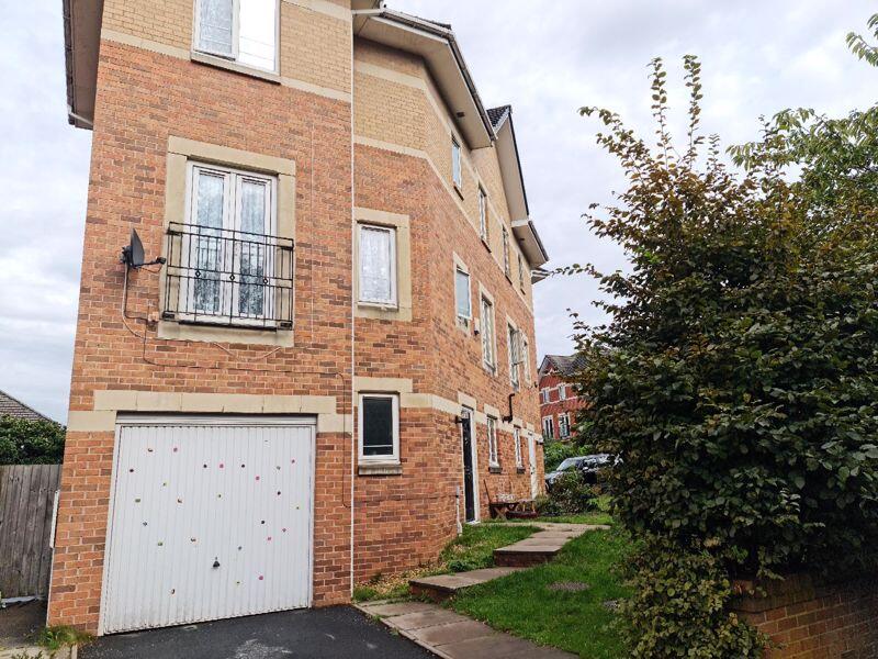 3 bed Semi Detached for rent in Birmingham. From Amber Court Lettings - Selly Oak