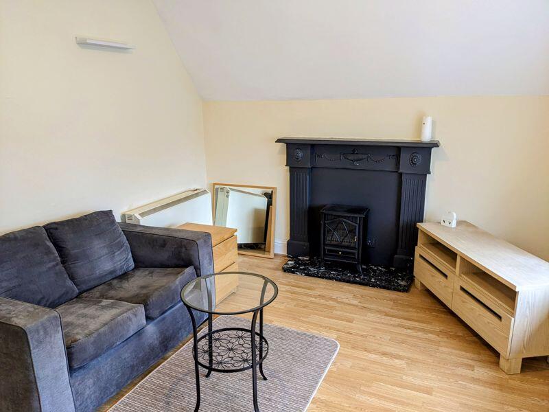 1 bed 1st Floor Flat for rent in Smethwick. From Amber Court Lettings - Selly Oak 1 bed 1st Floor Flat for rent in Smethwick. From Amber Court Lettings - Selly Oak