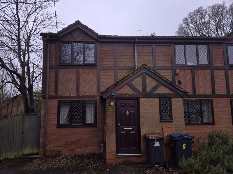 2 bed Mid Terraced House for rent in Smethwick. From Amber Court Lettings - Selly Oak 2 bed Mid Terraced House for rent in Smethwick. From Amber Court Lettings - Selly Oak