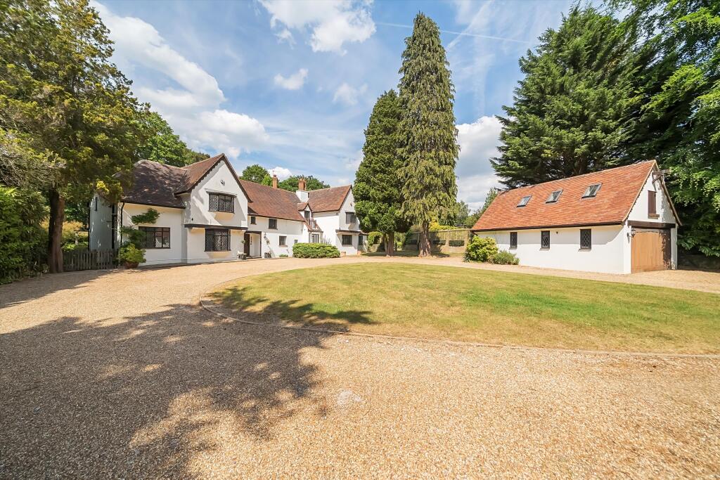 5 bed Detached for rent in Bishopsgate. From Knight Frank - Lettings - Ascot & Virginia Water