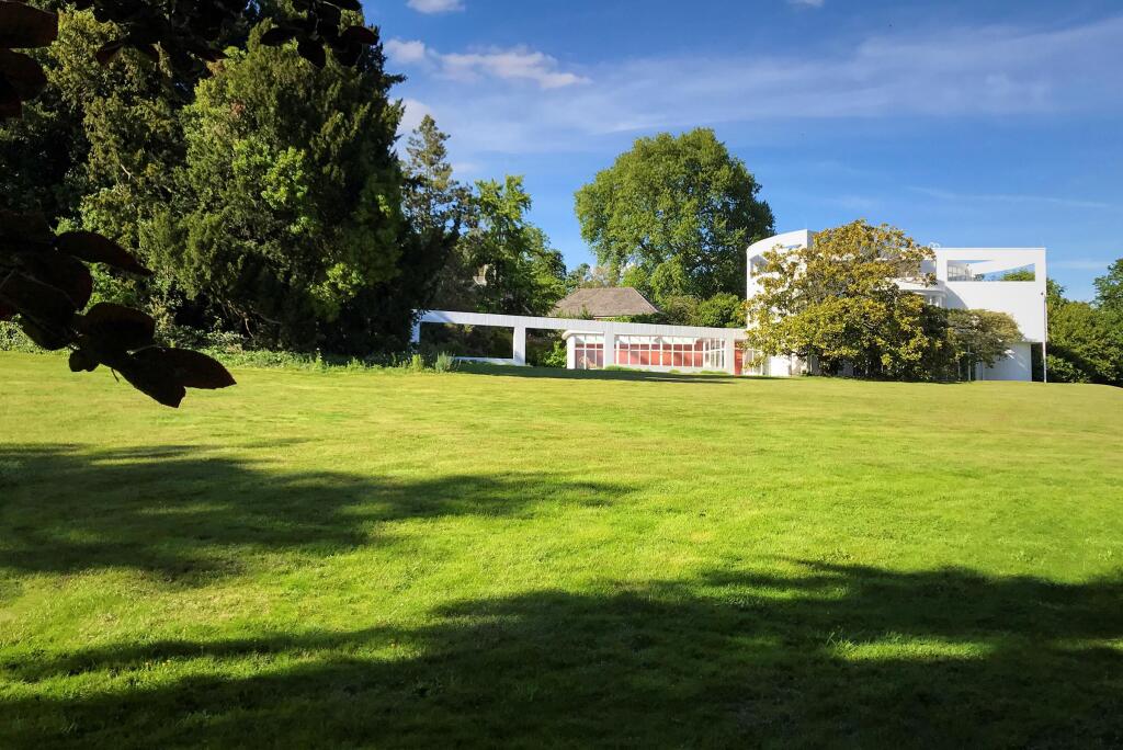 6 bed Detached for rent in Chertsey. From Knight Frank - Lettings - Ascot & Virginia Water