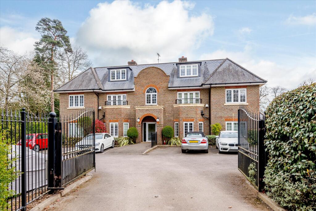 2 bed 1st Floor Flat for rent in Ascot. From Knight Frank - Lettings - Ascot & Virginia Water 2 bed 1st Floor Flat for rent in Ascot. From Knight Frank - Lettings - Ascot & Virginia Water