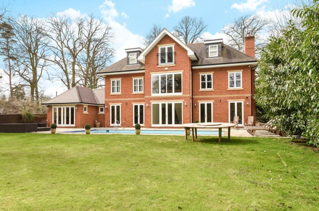 6 bed Detached for rent in Ascot. From Knight Frank - Lettings - Ascot & Virginia Water 6 bed Detached for rent in Ascot. From Knight Frank - Lettings - Ascot & Virginia Water