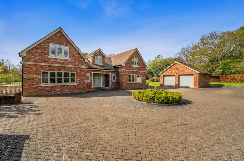 6 bed Detached for rent in Penny Pot. From Knight Frank - Lettings - Ascot & Virginia Water