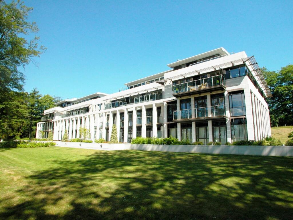 2 bed Apartment for rent in Sunninghill. From Knight Frank - Lettings - Ascot & Virginia Water 2 bed Apartment for rent in Sunninghill. From Knight Frank - Lettings - Ascot & Virginia Water