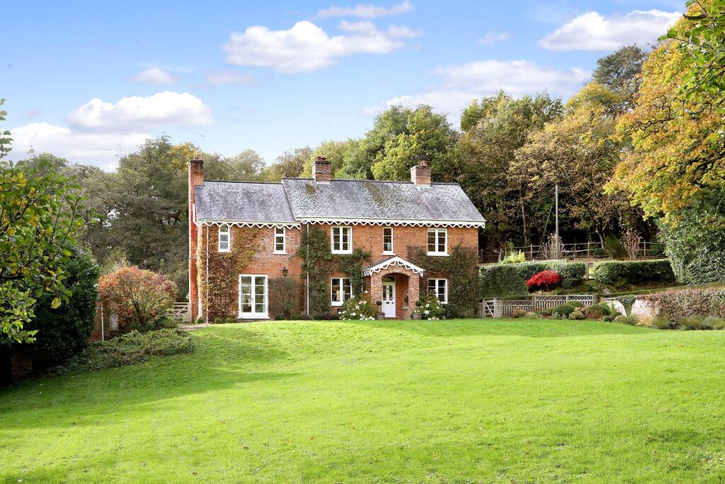 5 bed Detached for rent in Trumps Green. From Knight Frank - Lettings - Ascot & Virginia Water 5 bed Detached for rent in Trumps Green. From Knight Frank - Lettings - Ascot & Virginia Water