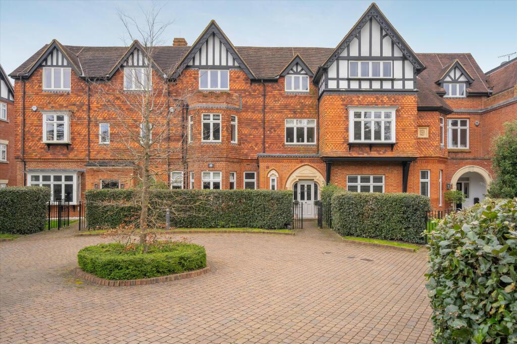 5 bed Town House for rent in Cranbourne. From Knight Frank - Lettings - Ascot & Virginia Water