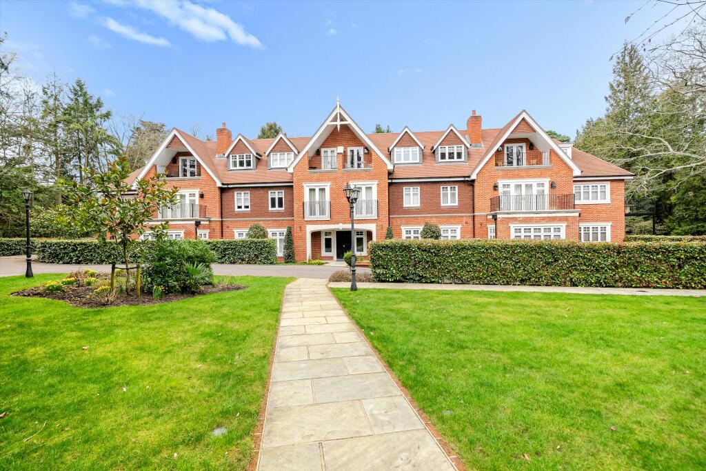 3 bed 1st Floor Flat for rent in Sunninghill. From Knight Frank - Lettings - Ascot & Virginia Water 3 bed 1st Floor Flat for rent in Sunninghill. From Knight Frank - Lettings - Ascot & Virginia Water