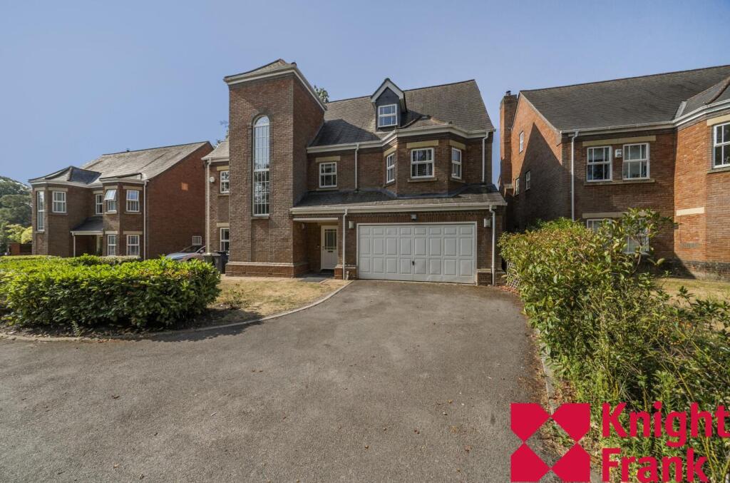 6 bed Detached for rent in Sunninghill. From Knight Frank - Lettings - Ascot & Virginia Water
