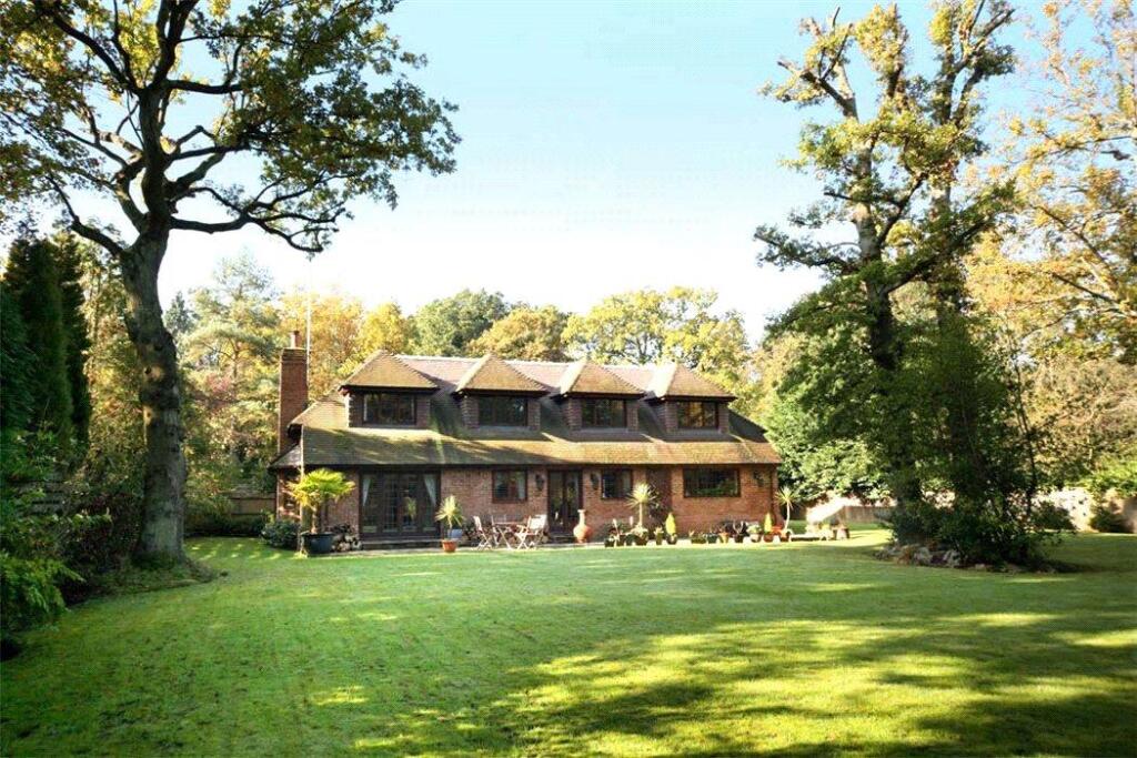 4 bed Detached for rent in Brick Hill. From Knight Frank - Lettings - Ascot & Virginia Water