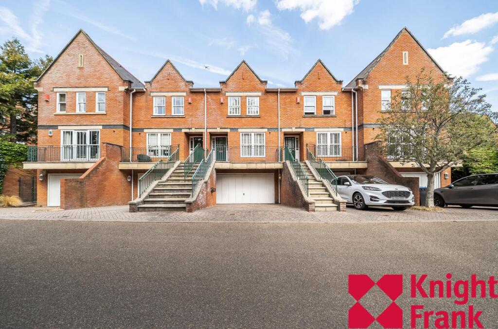 4 bed Town House for rent in Virginia Water. From Knight Frank - Lettings - Ascot & Virginia Water