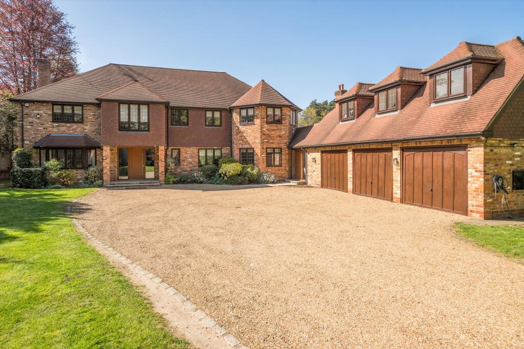 5 bed Detached for rent in South Ascot. From Knight Frank - Lettings - Ascot & Virginia Water 5 bed Detached for rent in South Ascot. From Knight Frank - Lettings - Ascot & Virginia Water